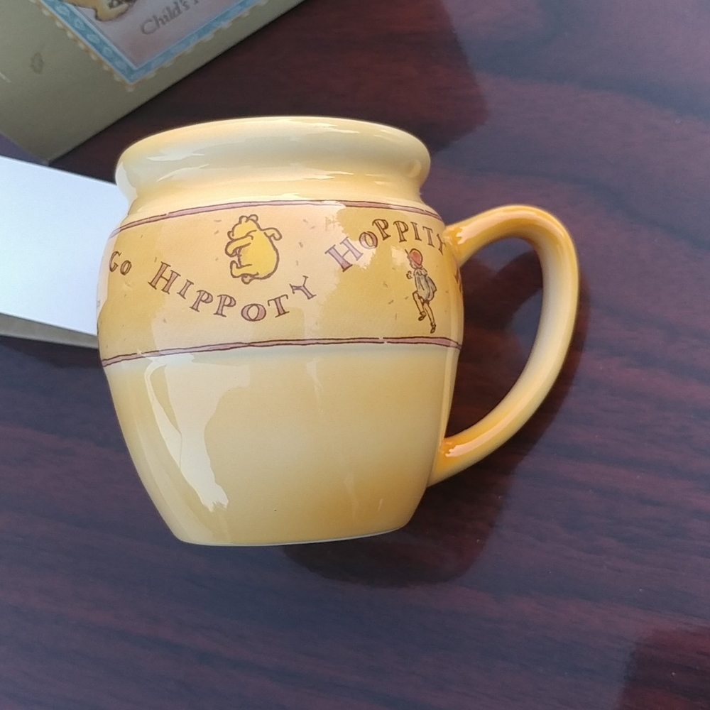 NWOT Charpénte Classic Winnie the Pooh Mug - Picture 4 of 7